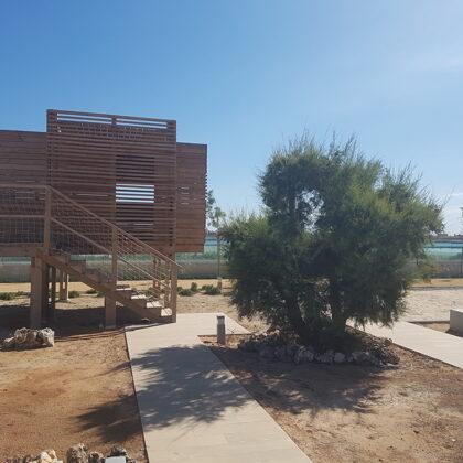 Bird watching hut with view on the adjacent salt lakes.