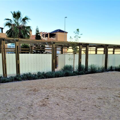 Lockers to store your valuables while you're in the garden